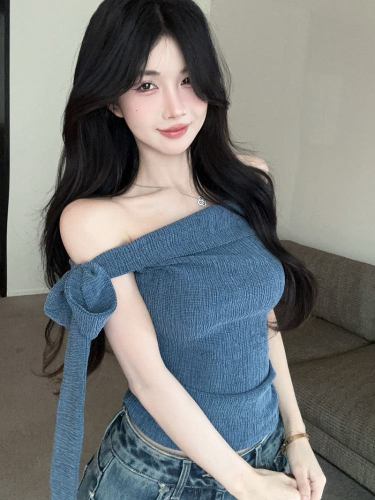 T Shirt Tight Fit - Kaos Wanita Lengan Pendek Satu Bahu