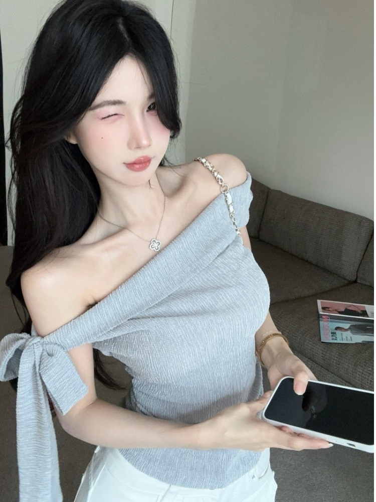Kaos Wanita Lengan Pendek Satu - T Shirt Tight Fit ulasan dan harga