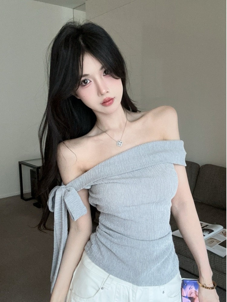 Kaos Wanita Lengan Pendek Satu - T Shirt Tight Fit ulasan dan harga